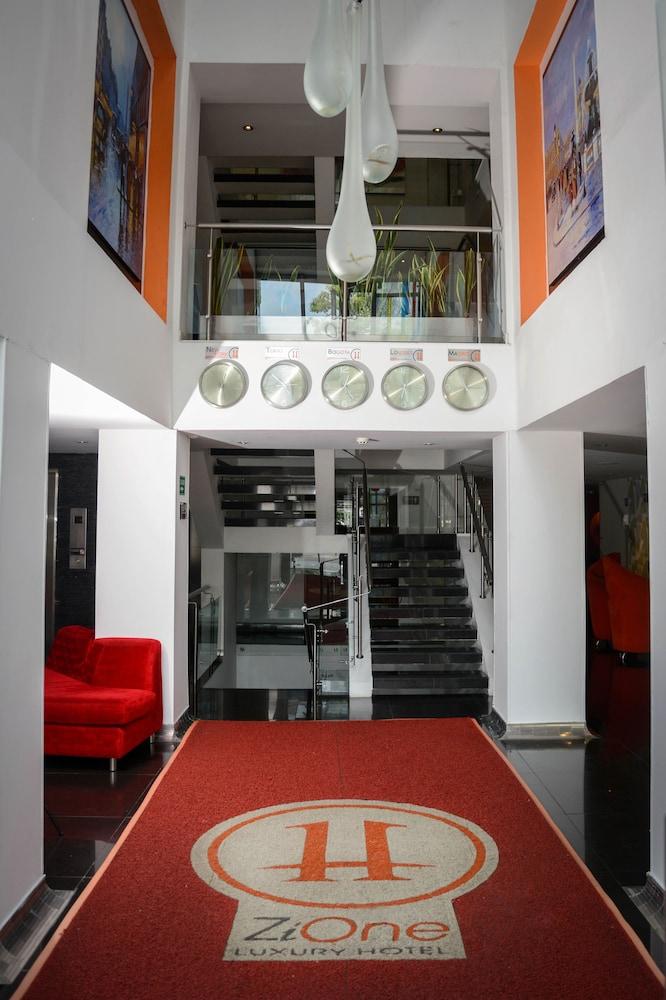 Zi One Luxury Hotel 4*