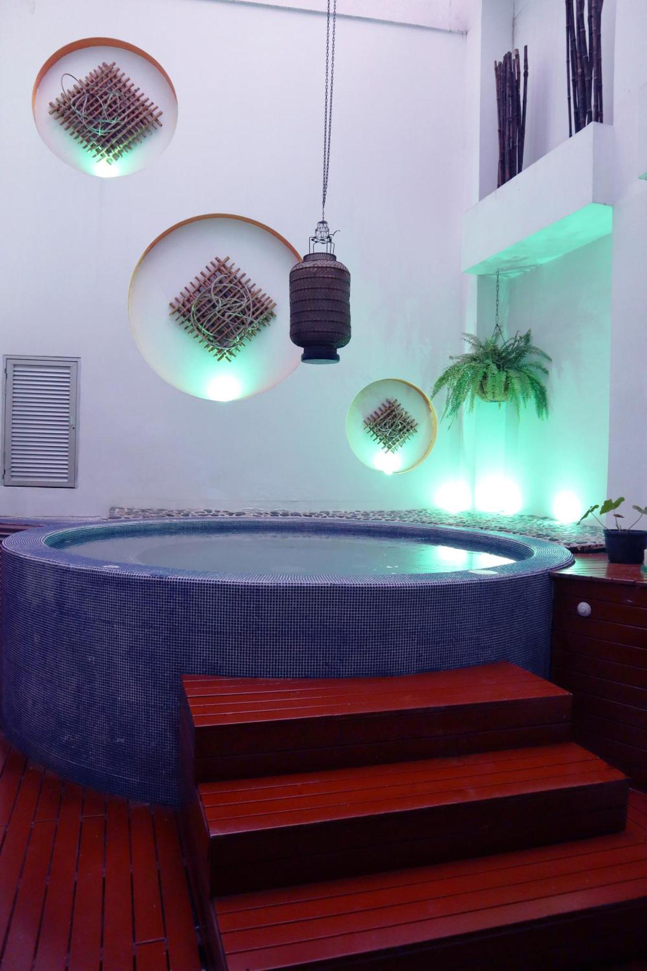 Zi One Luxury Hotel