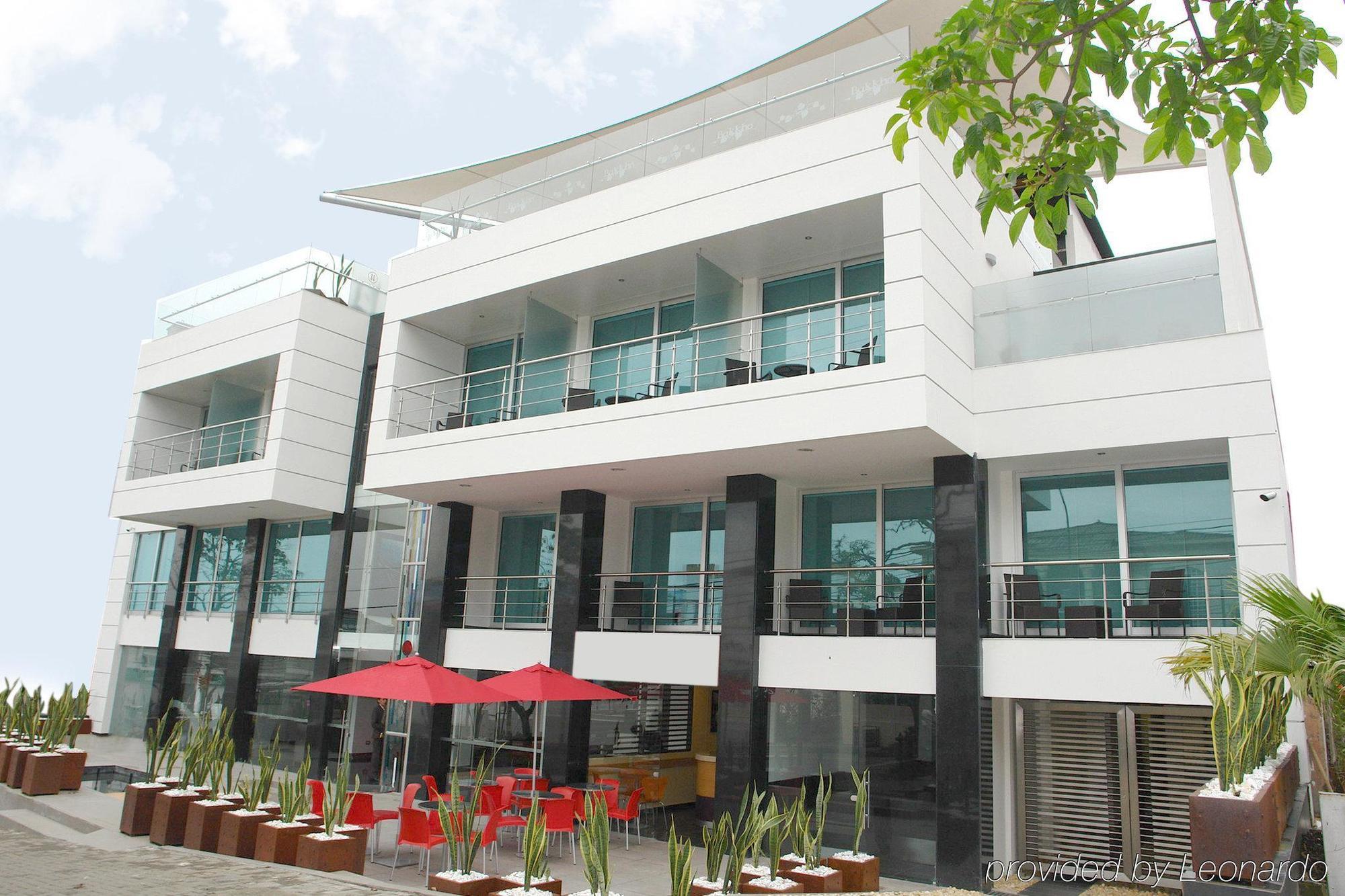 Zi One Luxury