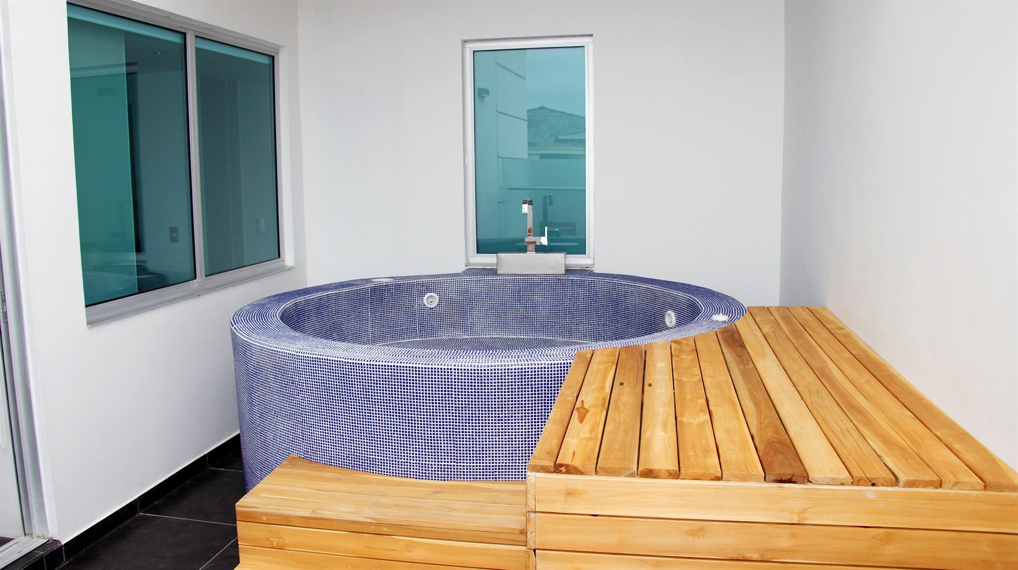 Zi One Luxury Hotel